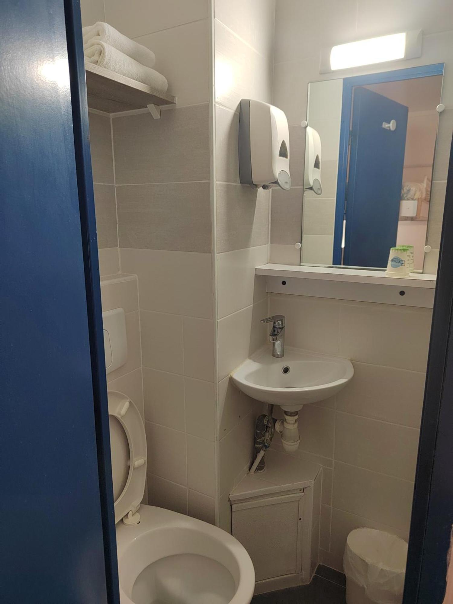 Alpha Hotel Bouafle Εξωτερικό φωτογραφία
