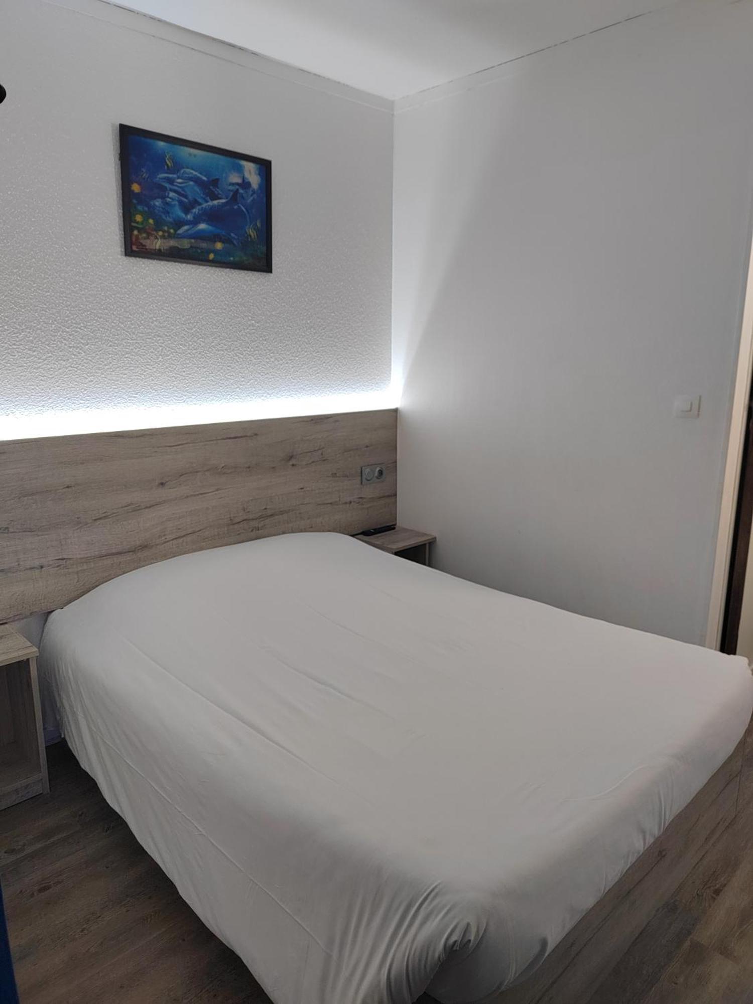 Alpha Hotel Bouafle Εξωτερικό φωτογραφία