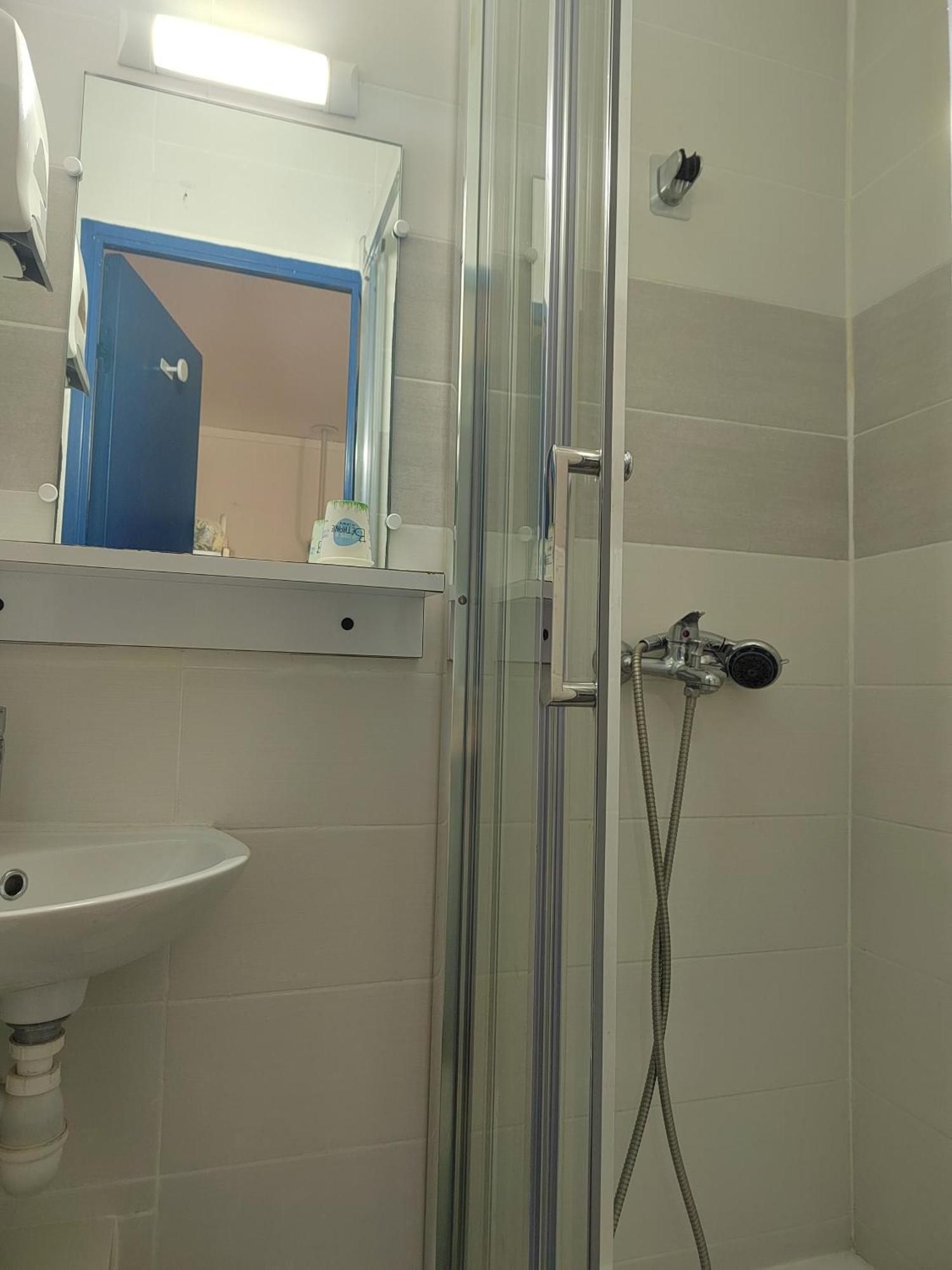 Alpha Hotel Bouafle Εξωτερικό φωτογραφία