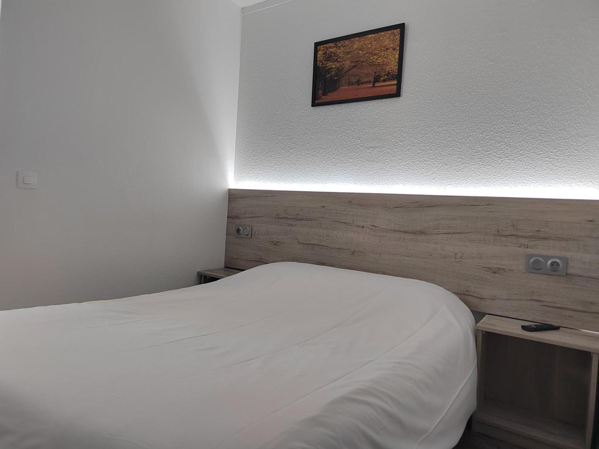 Alpha Hotel Bouafle Εξωτερικό φωτογραφία